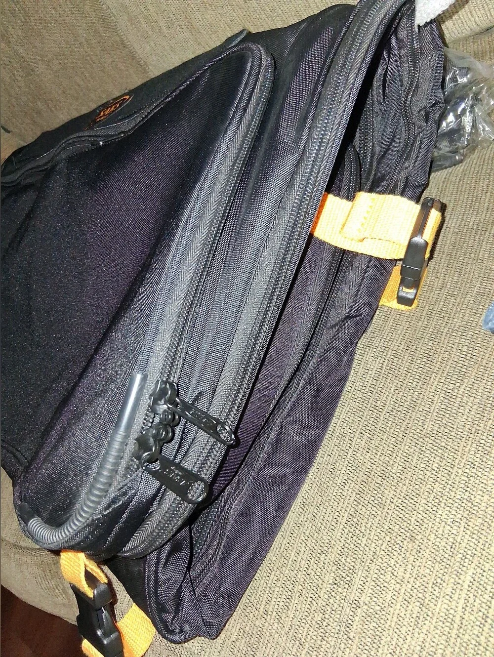 A. Saks saks deluxe